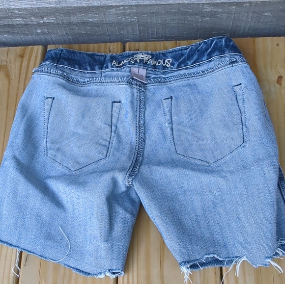 💙Almost Famous Jean Shorts with the Distressed Torn Look size 1 - Picture 12 of 12
